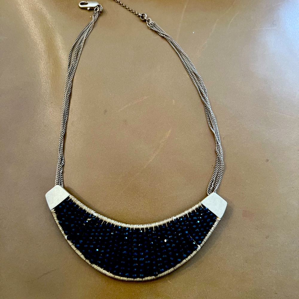 Gorgeous Kenneth Cole adjustable necklace